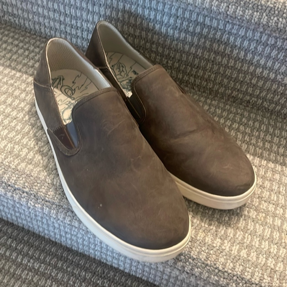 Olukai slip on shoes